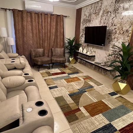 Luxurious Vip Apartment In Madinaty Furnished With High End Hotel Furniture Luaran gambar