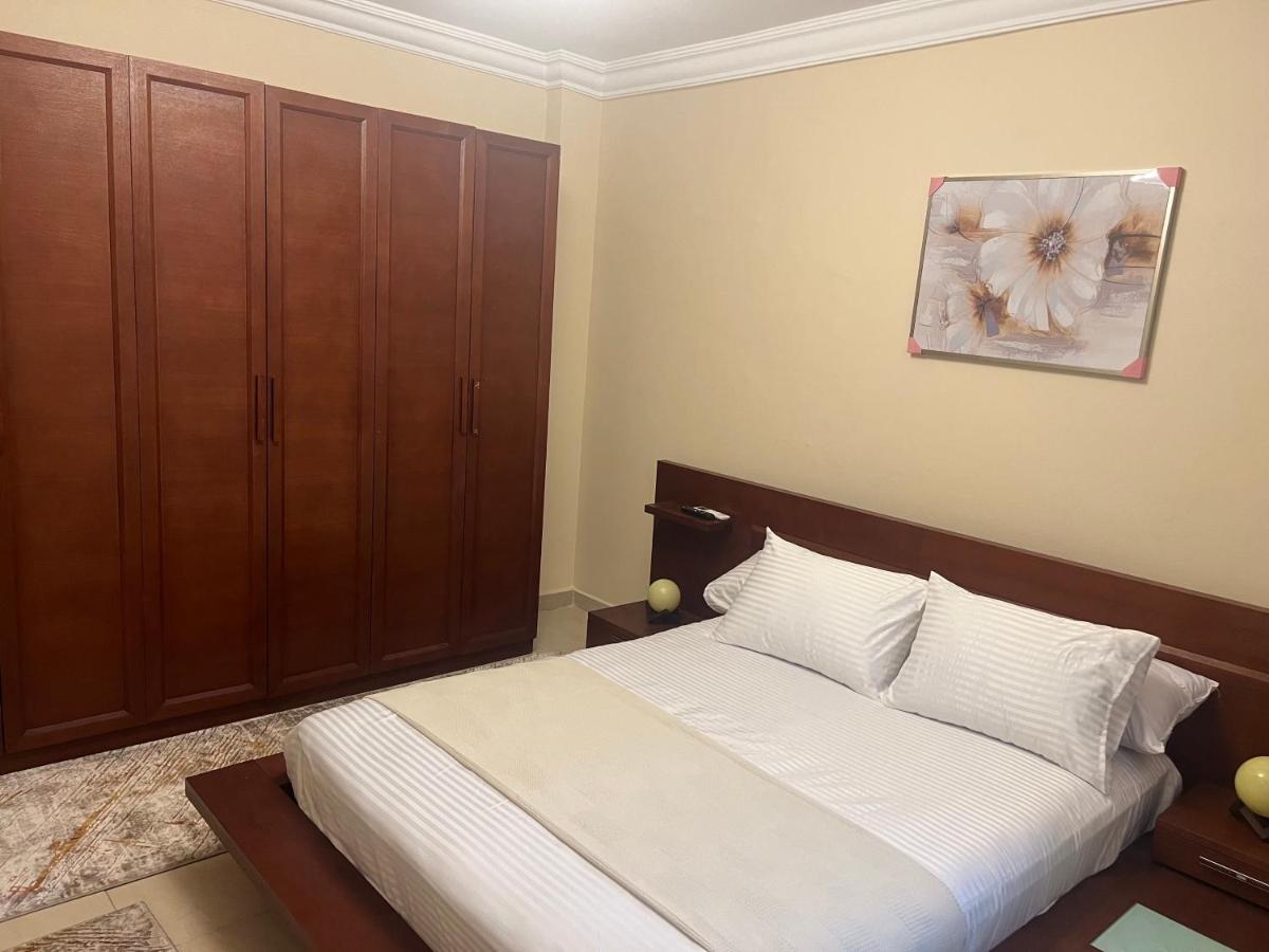Luxurious Vip Apartment In Madinaty Furnished With High End Hotel Furniture Luaran gambar